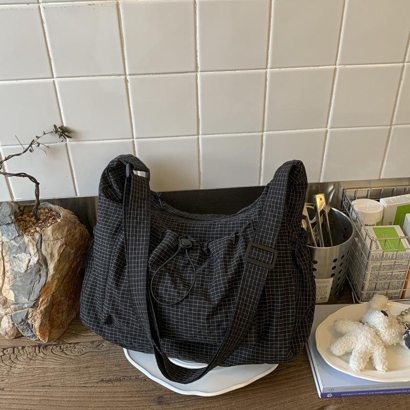 Модный тренд ретро сумка большой вместимости женская повседневная сумка-тоут 2025 осень и зима новая на плечо сумка-мессенджер