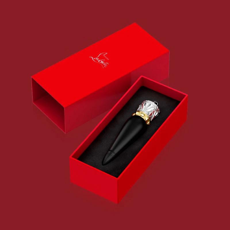 Матовая вельветовая помада Christian Louboutin