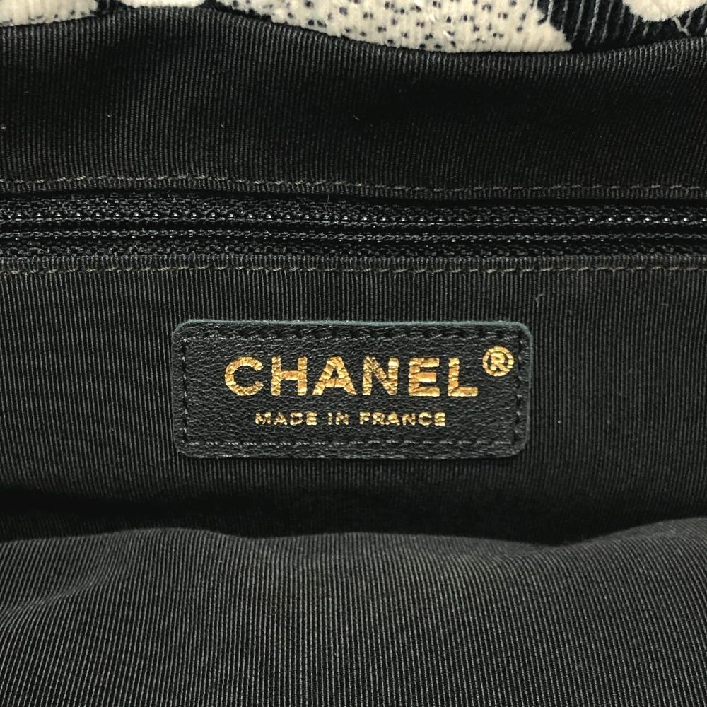 CHANEL Camelia Chevron Corduroy Shoulder Bag with Ribbon Tote Bag White/Black