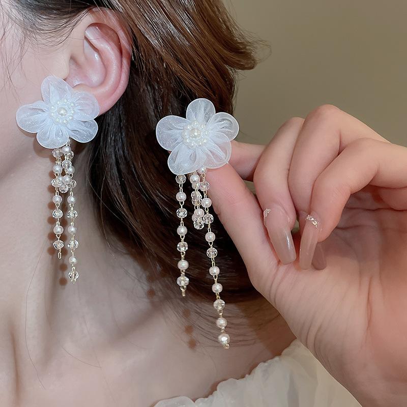 Silver Needle Super Fairy Elegant Bow Flower Stud Earrings French Light Luxury Earrings Literary Style Sweet Versatile Earrings