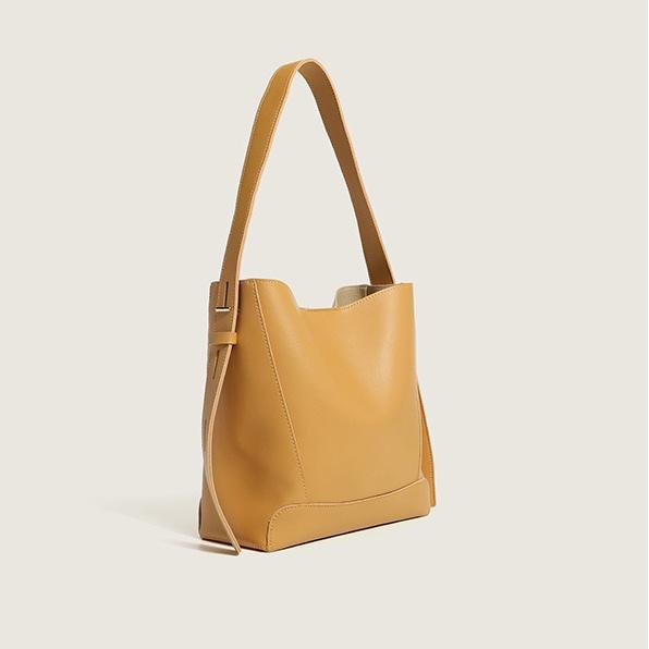 IELGY Women's Simple Solid Color Commuter Underarm Shoulder Bucket Bag, Versatile Large-capacity Tote Bag