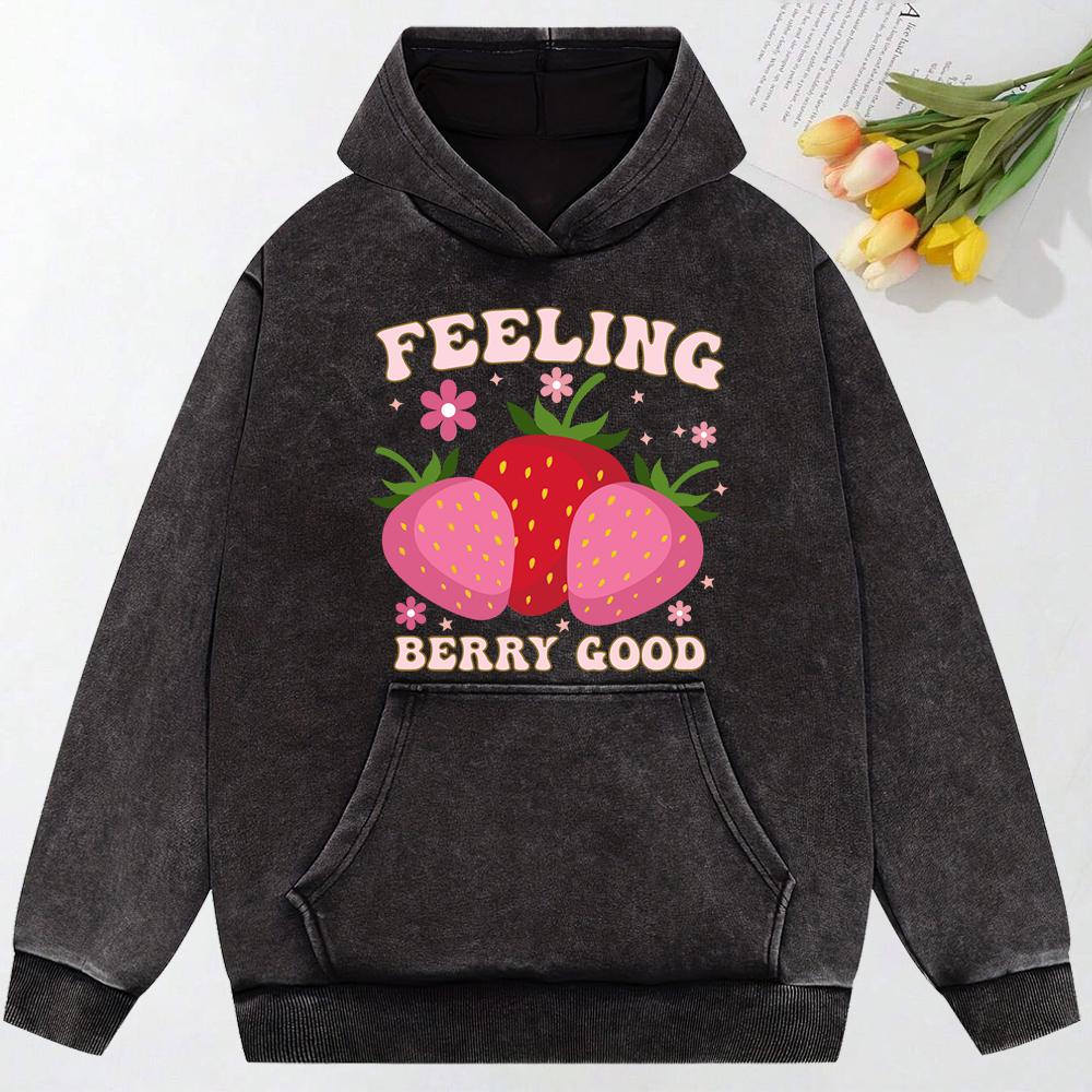 Женская толстовка с капюшоном Feeling Berry Good с принтом клубники, осенняя, свободного кроя, в стиле стритвеар, модная, из мягкого хлопка.