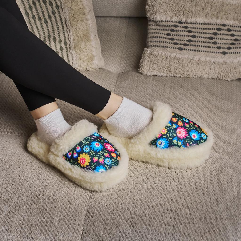 Soft slippers, fluffy women's slippers, comfortable house slippers 41/42