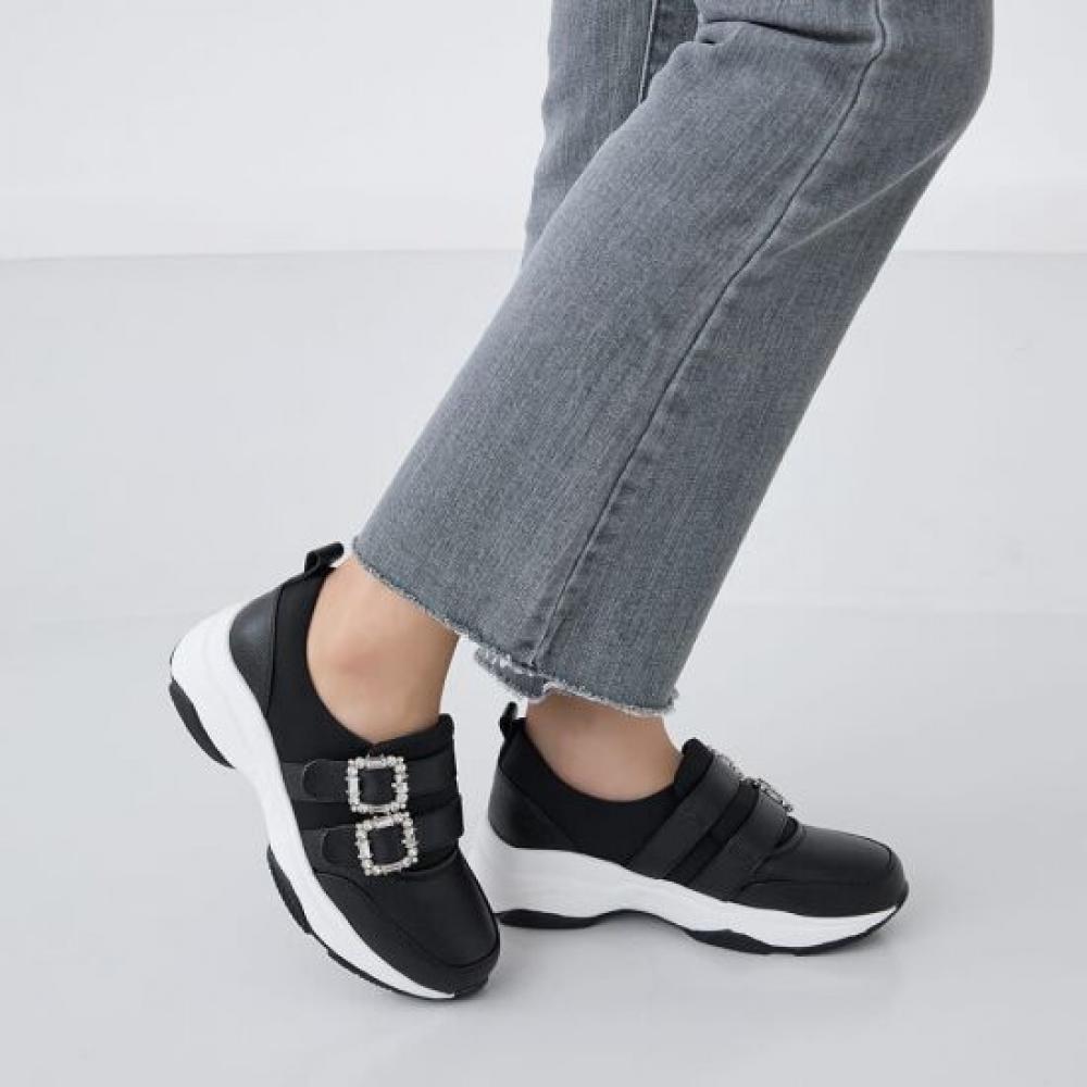 Jisyu Miley Jewelry Slip On Sneakers