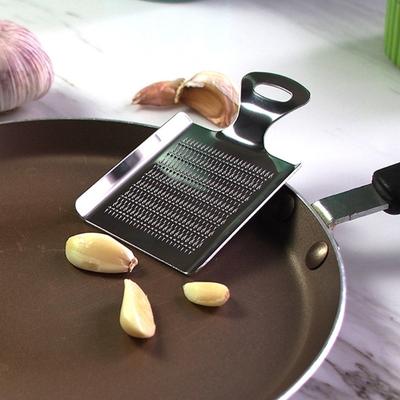 Кухонная утварь – Терки кухонные