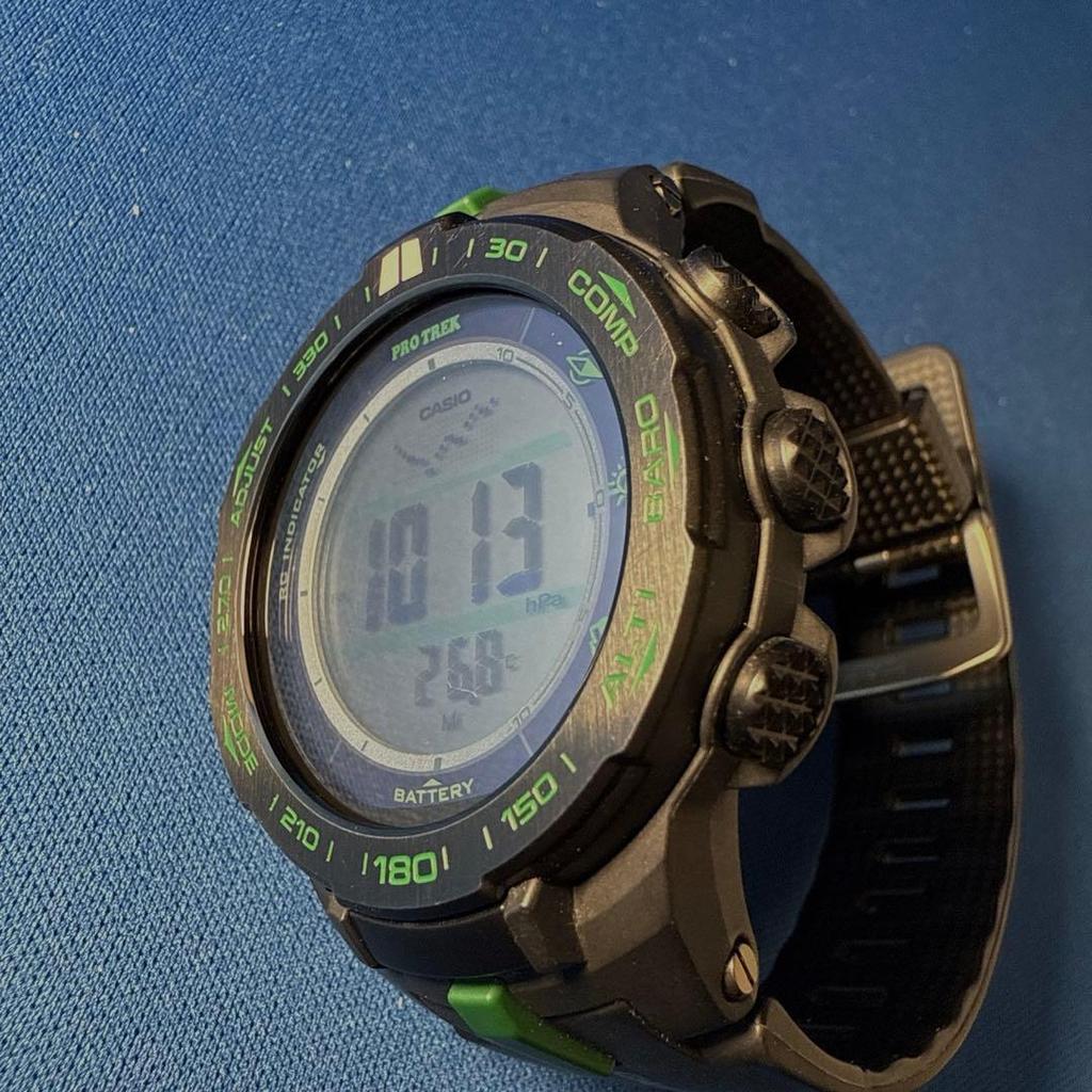 Б/у Наручные часы CASIO PRO TREK Outdoor с питанием от солнечной энергии и радиосинхронизацией (с коробкой)