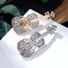 Wedding Party Favor Personalized Gifts for Guests Violin Brooch Bling Crystal Pins Love Lapel Brooches Rhinestone Brooch