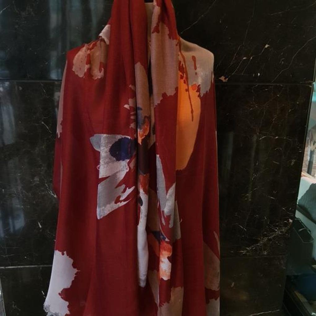 Noblesse Spinning Yarn Scarf E19F2PO302