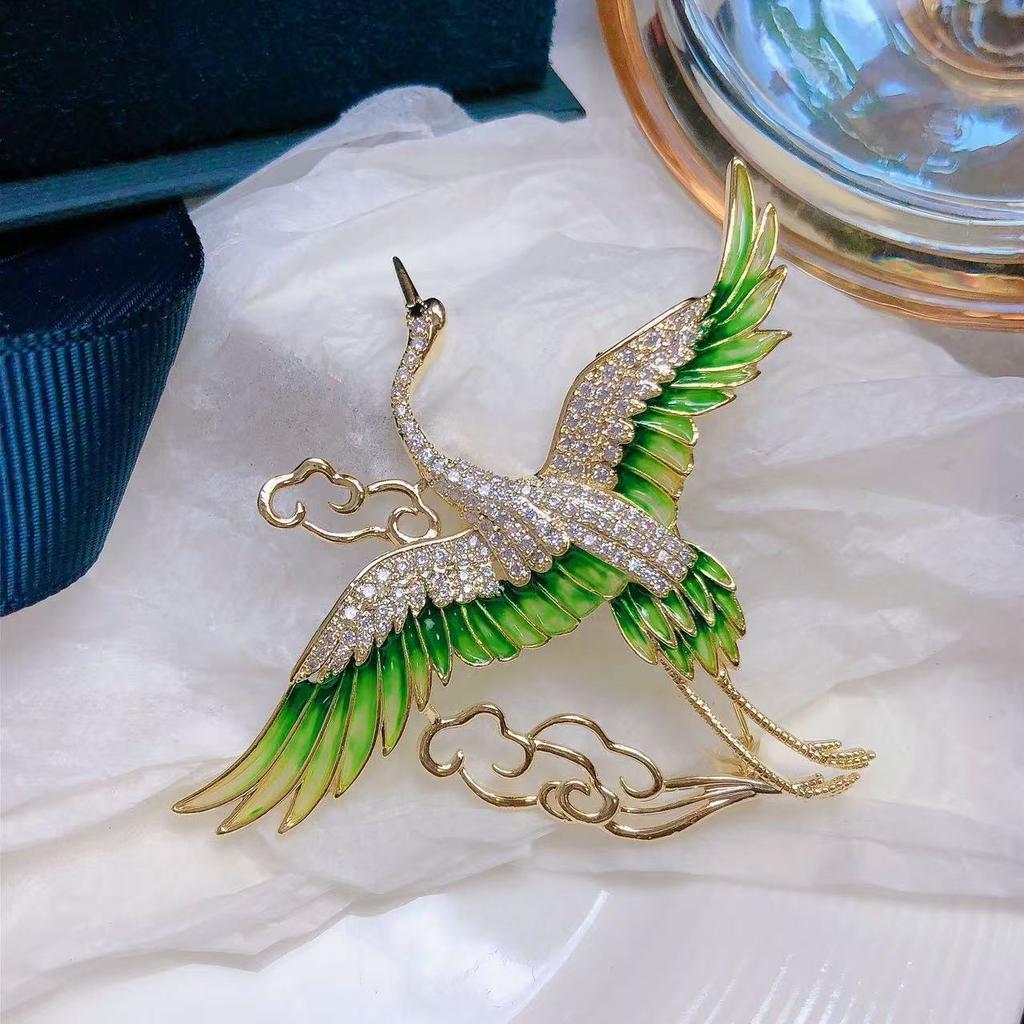 Vintage Green Enamel Wings Rhinestone Crane Clouds Brooches For Women Flying Phoenix Birds Lapel Pins Animal Badge Party Jewelry