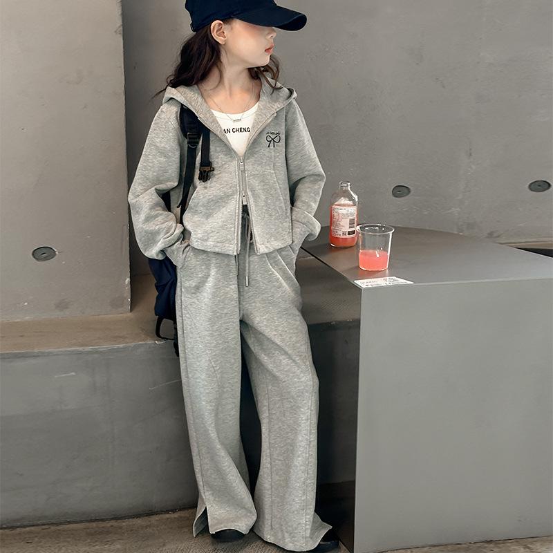 Модный повседневный комплект-двойка для девочек на весну и осень 2025 года: Модная детская одежда для девочек-подростков