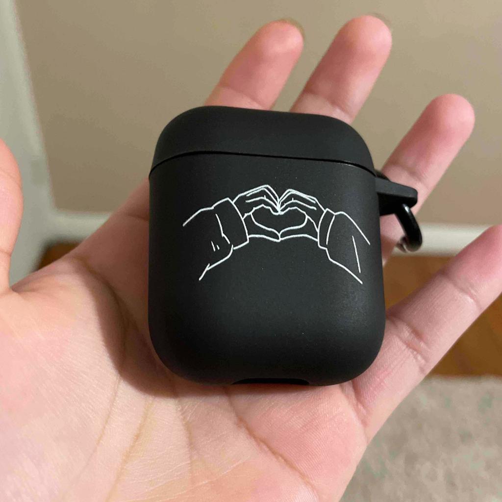 Жест сердце для AirPods Pro1 черный ТПУ матовый чехол для наушников apple мультяшный