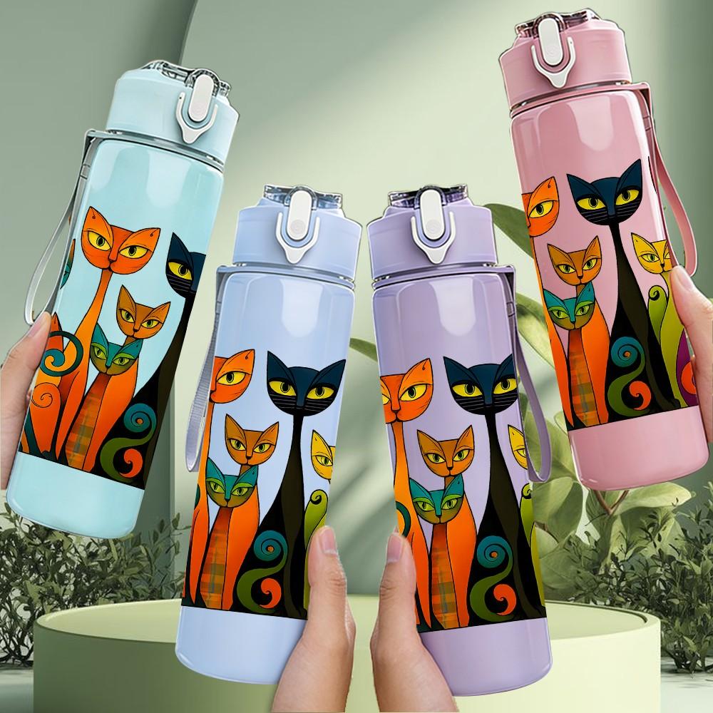 1PC Stacked Cat Cartoon Art 750ml Color Plastic Sports Water Bottle Leakproof Flip Straw Lid Suitable for Sports Office Home Use
