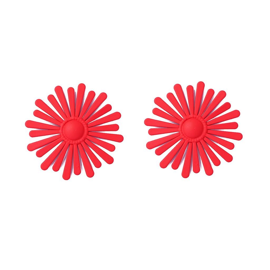 European and American Simple, Fashionable, Exaggerated Metal Lacquered Red Flower Stud Earrings Are Versatile Daily Commuting Earrings