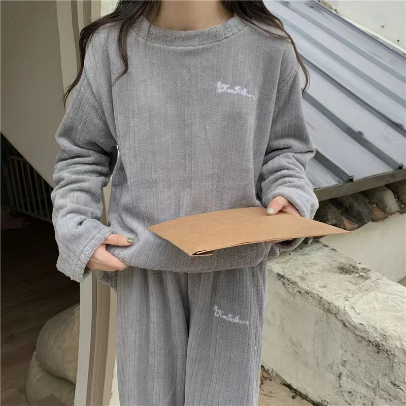 Фланелевые пижамы с медведем, женские корейские милые бархатные пижамы для девочек, бархатные зимние теплые брючные костюмы с длинными рукавами для домашнего обслуживания