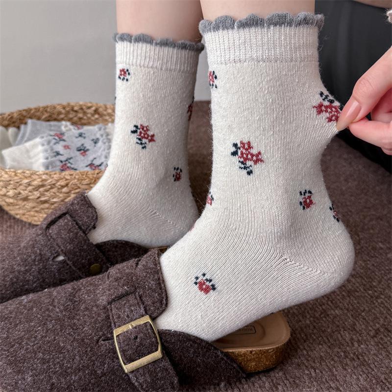 Floral Wool Socks for Women In Autumn and Winter, Thickened and Warm Cashmere Embossed Mid-calf Socks, Trendy Pile Socks for Winter