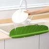 Защитные приспособления для воды для кухонной раковины Мягкий блок с клапаном в форме бананового листа для раковины с присоской Маслостойкий доступ к раковине