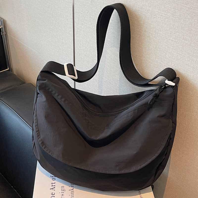 New Solid Color Women's Bag, Fashionable Lightweight Shoulder Bag, Simple and High-end, Casual Large-capacity Commuter Crossbody Dumpling Bag