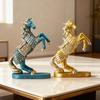 Имитация фигурки лошади Реалистичная миниатюрная пони Смола Статуэтка Скульптура животного Украшение Орнамент Подарок на новоселье