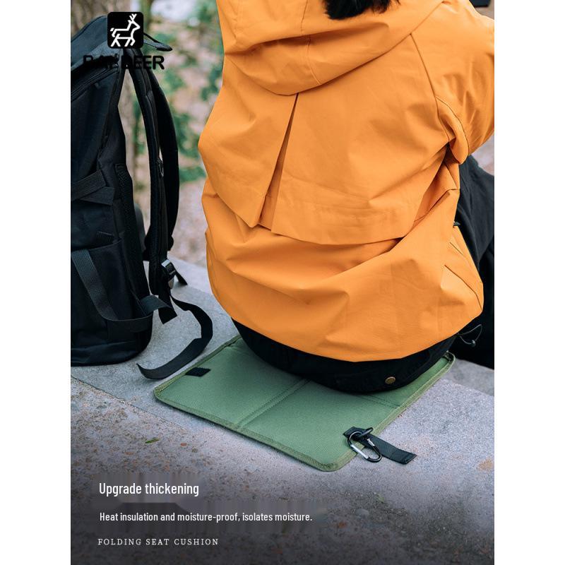 Waterproof Outdoor Folding Picnic & Camping Mat - Thickened, Moisture-Proof Cushion for Hiking & Mountaineering