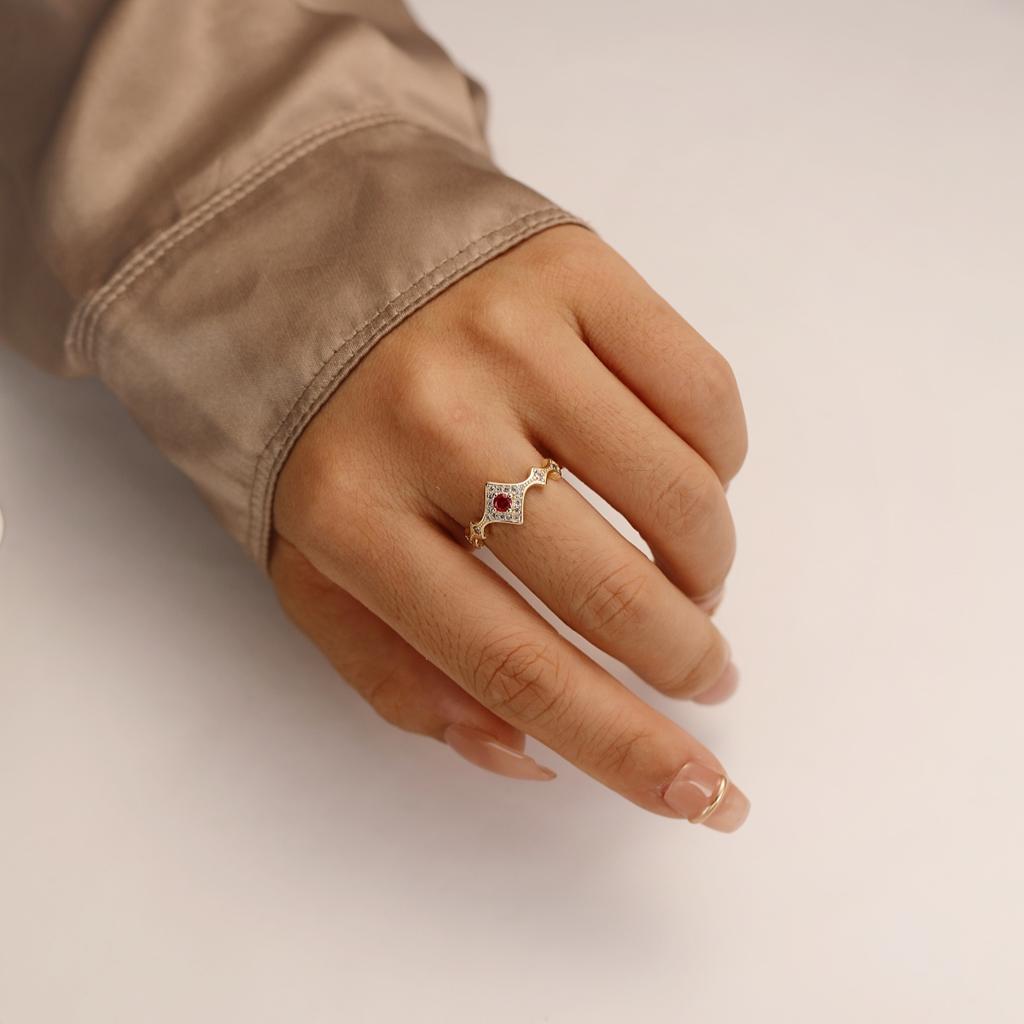 Bohemia 18K Gold Plated Open Brass Ring for Women Retro Sexy Red Cubic Zirconia Light Luxury Rhombus Dense Inlay Transparent CZ Daily Wear Jewelry