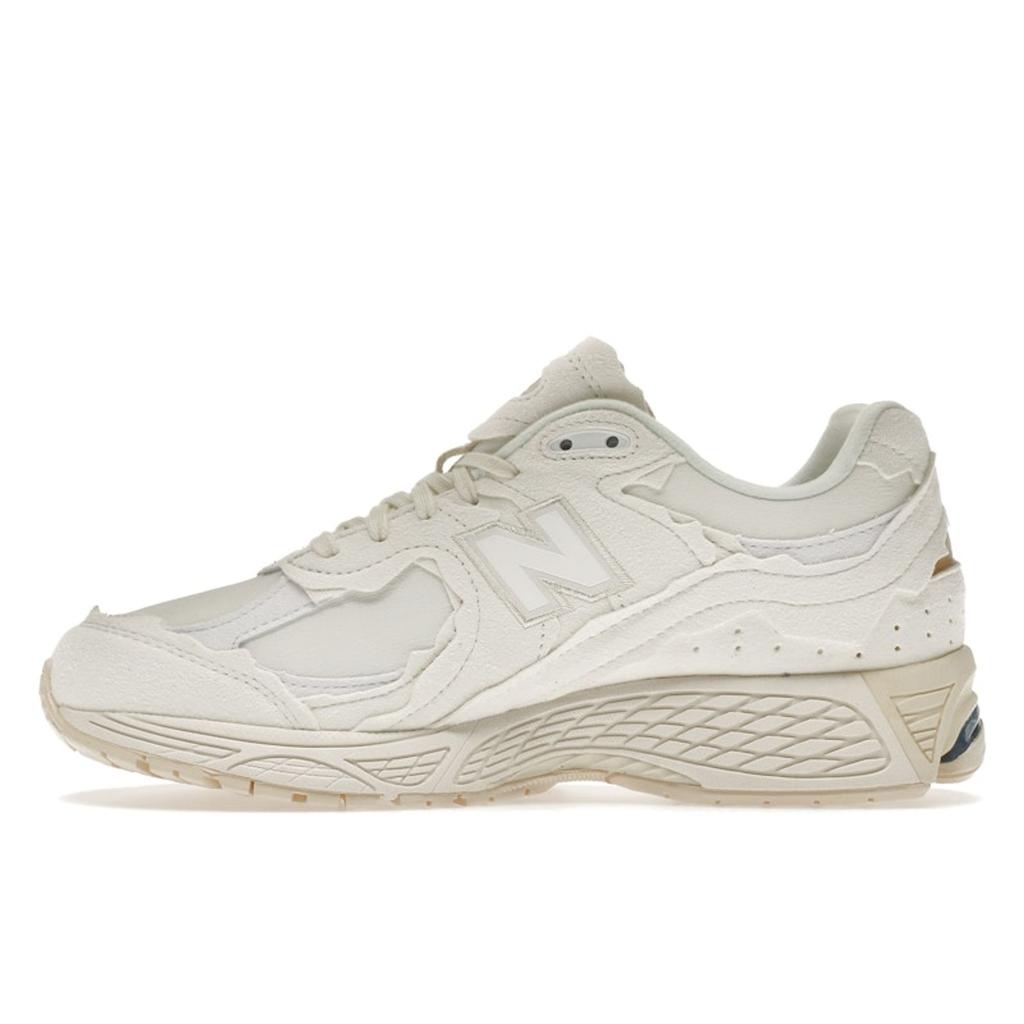 New Balance 2002R Protection Pack - Sea Salt Unisex Sneakers White Munsell-White M2002RDC