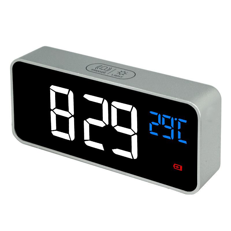 Mirror Digital Alarm Clock USB Charging Bedside Clock Snooze Dual Alarm Table Clock with Temperature Display