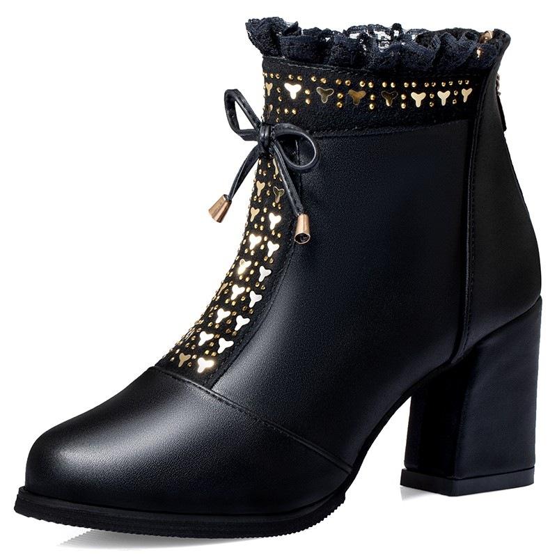 Новые стильные женские модные туфли без каблука на толстом высоком каблуке с круглым носком для осени и зимы