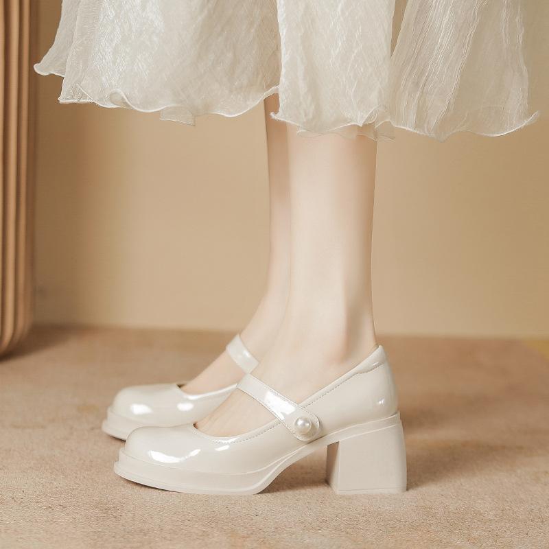 Французские туфли-лодочки на высоком каблуке, весенне-осенний сказочный стиль, слово с жемчугом, квадратный носок, лакированная кожа, темперамент, толстый каблук, платформа, одинарные туфли