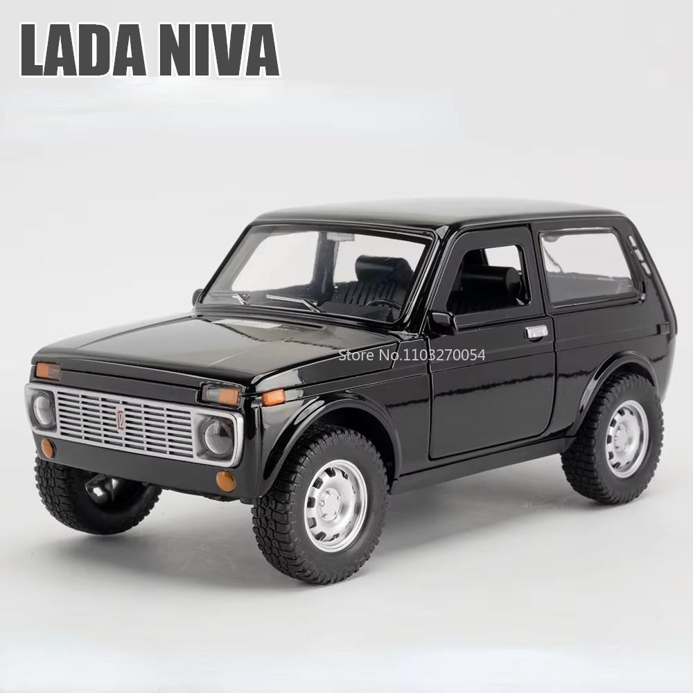1:18 Россия LADA 2107 NIVA Литые металлические модели Игрушечный автомобиль 6 дверей открываются Звук Свет Оттянуть назад Транспортное средство Коллекция Подарок Детские игрушки