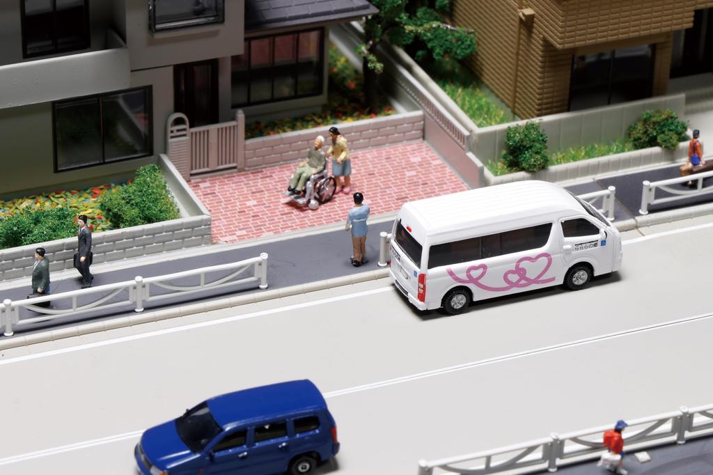 KATO N Gauge Toyota Hiace Super Long Day Service 4 Pieces Diorama Supplies 23-651D