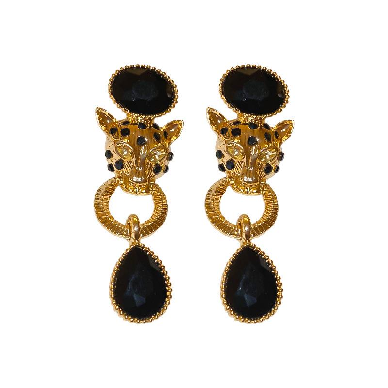 Модные серьги для женщин Дамы