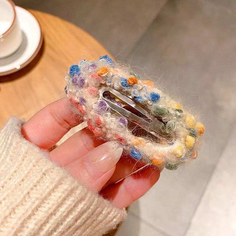 Корейская красочная плюшевая заколка для волос для женщин Ins Winter Temperamenta Duckbill Clips Hairpin Sweet Girl Hair Accessories