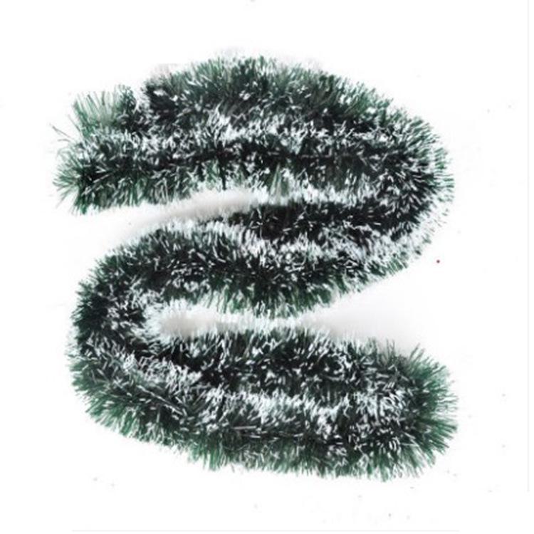 Украшения для елки из шерсти: Разноцветные полоски длиной 2 м и шириной 9 см с гирляндами-цветами