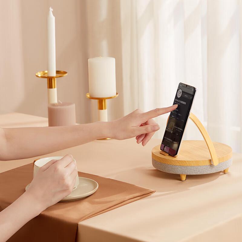 EZVALO LYYD01 Wireless Charging Bluetooth Speaker with LED Night Light