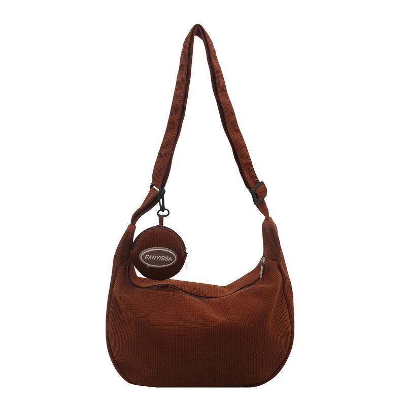 Corduroy bag women's large capacity 2025 new spring and summer leisure shoulder messenger cloth bag class commuter dumpling bag