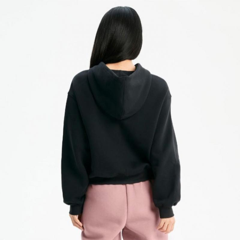 New Balance Худи Kqj Nbn0e2S102 19 Женское худи с маленьким логотипом Свободный крой