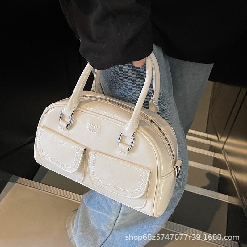 This Year's Popular Red Bowling Bag, Retro Premium Textured Bag, Spring 2025 New Commuter Shoulder Bag