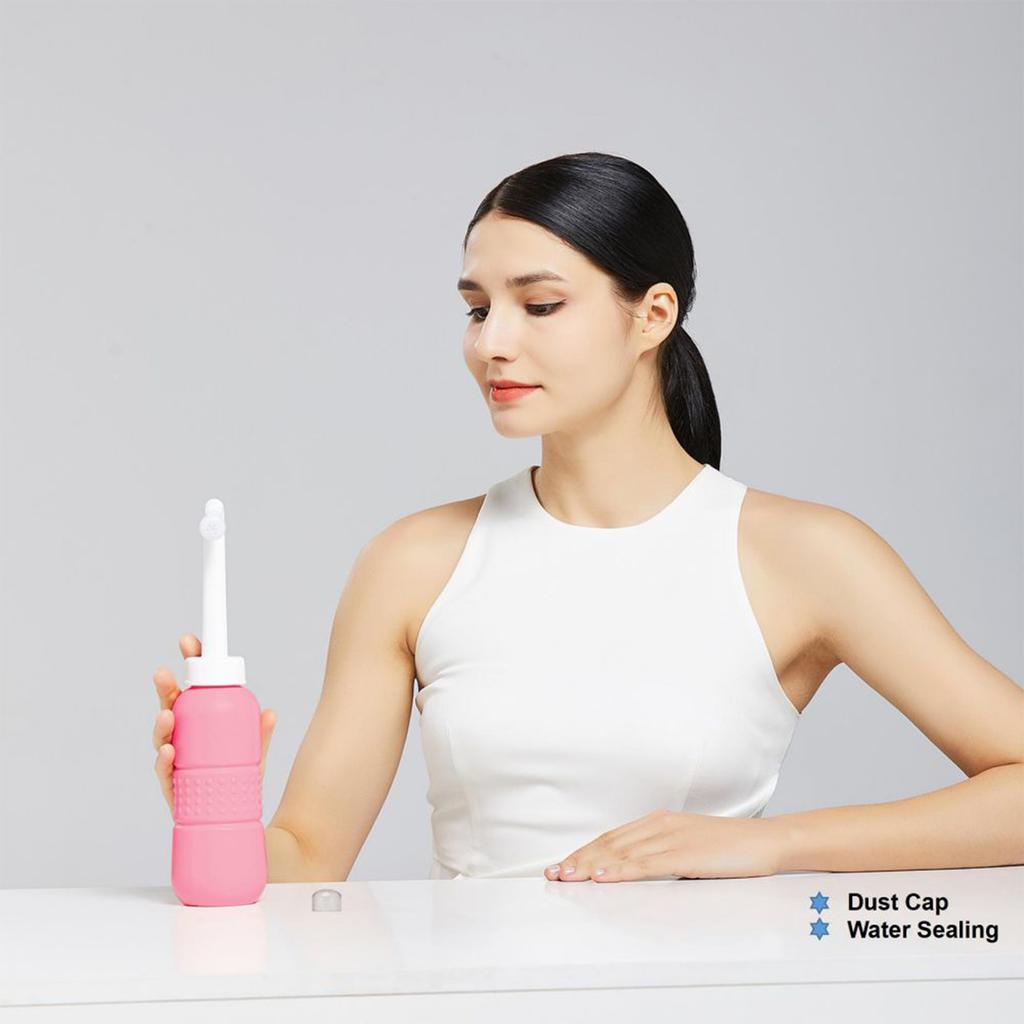 Portable Handheld Bidet Water Bottle Sprayer 650ML Large Capacity Squeeze Hygiene Clning for Perineum Butt