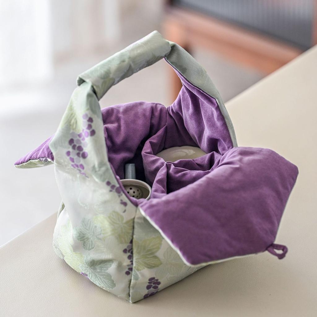 Guochao Hand-Painted Guava One Pot And Two Cups Set Portable Cloth Bag Outdoor Tea Drinking High Value Light Luxury Travel Tea Set