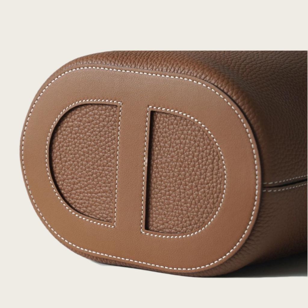 Top TC Cowhide Pig Nose Vegetable Basket 18cm Fashionable Versatile Hand-held Bucket Bag Leather Women's