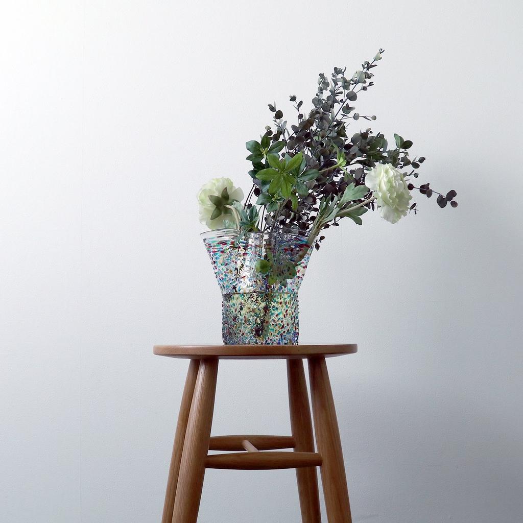 ADERIA Tsugaru Vidro Ваза с оборками, маленькая, Nebuta, сделанная в Японии, ваза с основанием для цветов, стильная стеклянная ваза для одного цветка, контейнер для цветов, сухоцветы, икебана