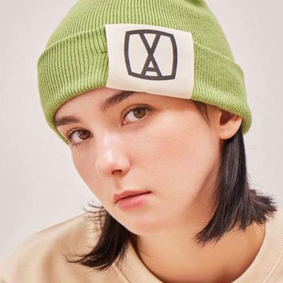 VARZAR Шапка бини VA Square Big Label светло-зеленая