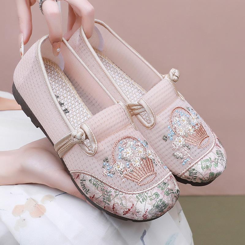 2025 New Style Shoes Casual Men Shoes Soft Sole Breathable Fashionable Light Slipper Women Shoes Single-layer Shoes