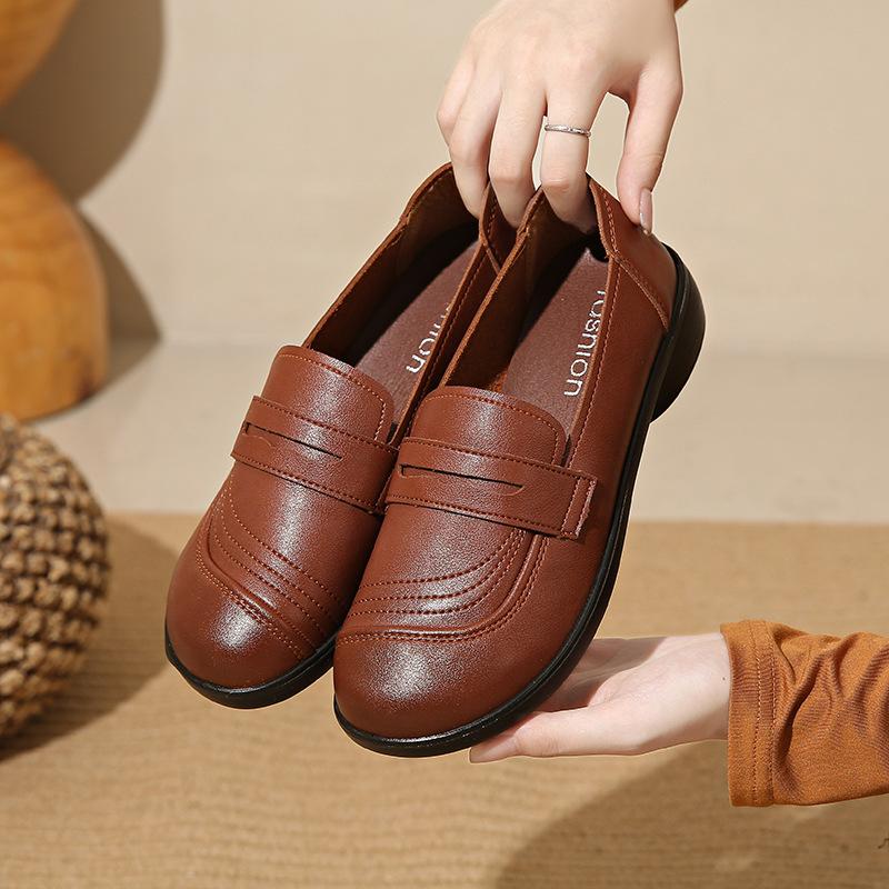 2024 весна и осень обувь для мам мягкая подошва удобная рабочая кожаная обувь женская обувь среднего и пожилого возраста одинарные туфли нескользящие туфли на плоской подошве