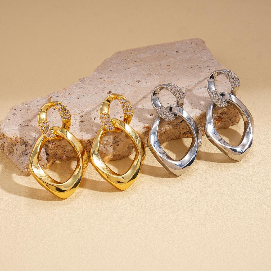 Серьги-гвоздики из серебра с цирконом, геометрический ромб, витая игла, модные универсальные нишевые серьги