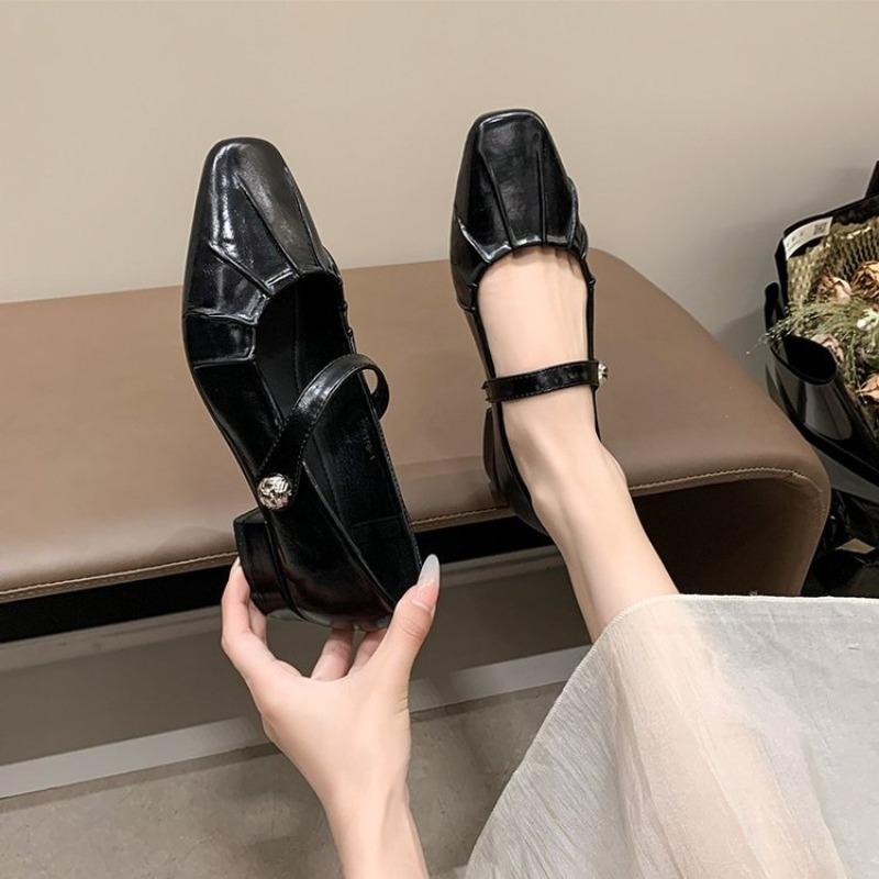 Туфли Мэри Джейн, глянцевые кожаные балетки, модные плиссированные туфли на низком каблуке для женщин, повседневная обувь с мягкой подошвой, размер 44