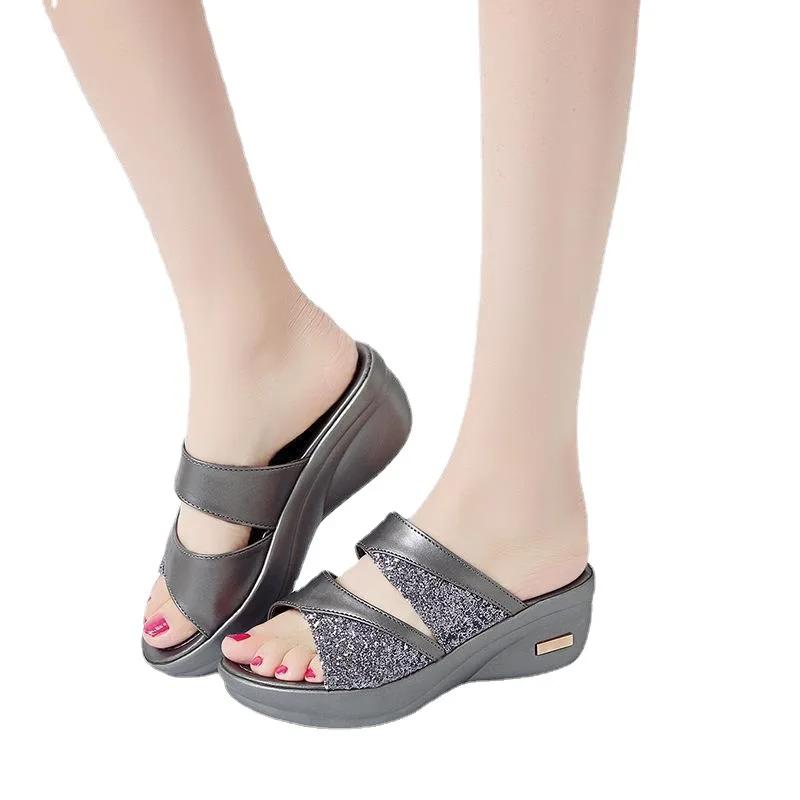 Женская обувь Летние сандалии на танкетке Платформа Высокий каблук Золотистые туфли Shing Внутренние и наружные женские сандалии