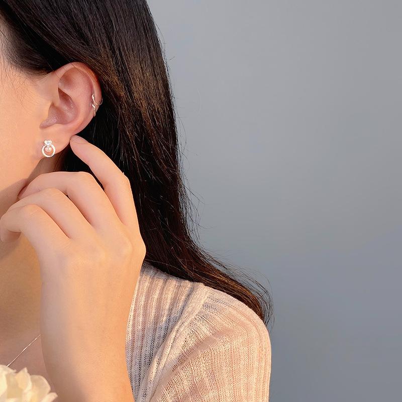 Sweet Love Pearl Ring Earrings for Women's Niche Light Luxury New Design Earrings