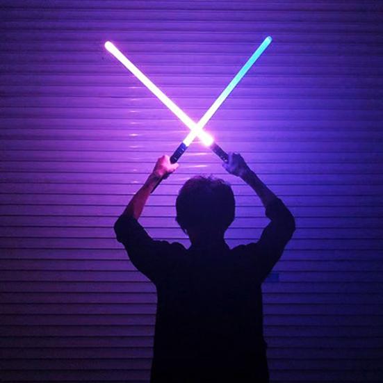 1/2 шт. RGB Световой меч Рукоять из сплава Перезаряжаемый Выдвижной Махающий Дуэльный Светодиодный Светящийся