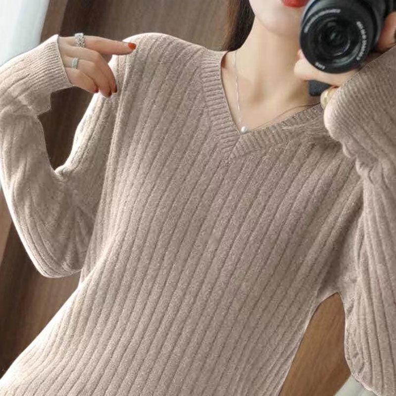 Women's Autumn and Winter Sweater Loose Fit Korean Version Plus Size V-neck Top Stylish Base Knit Sweater